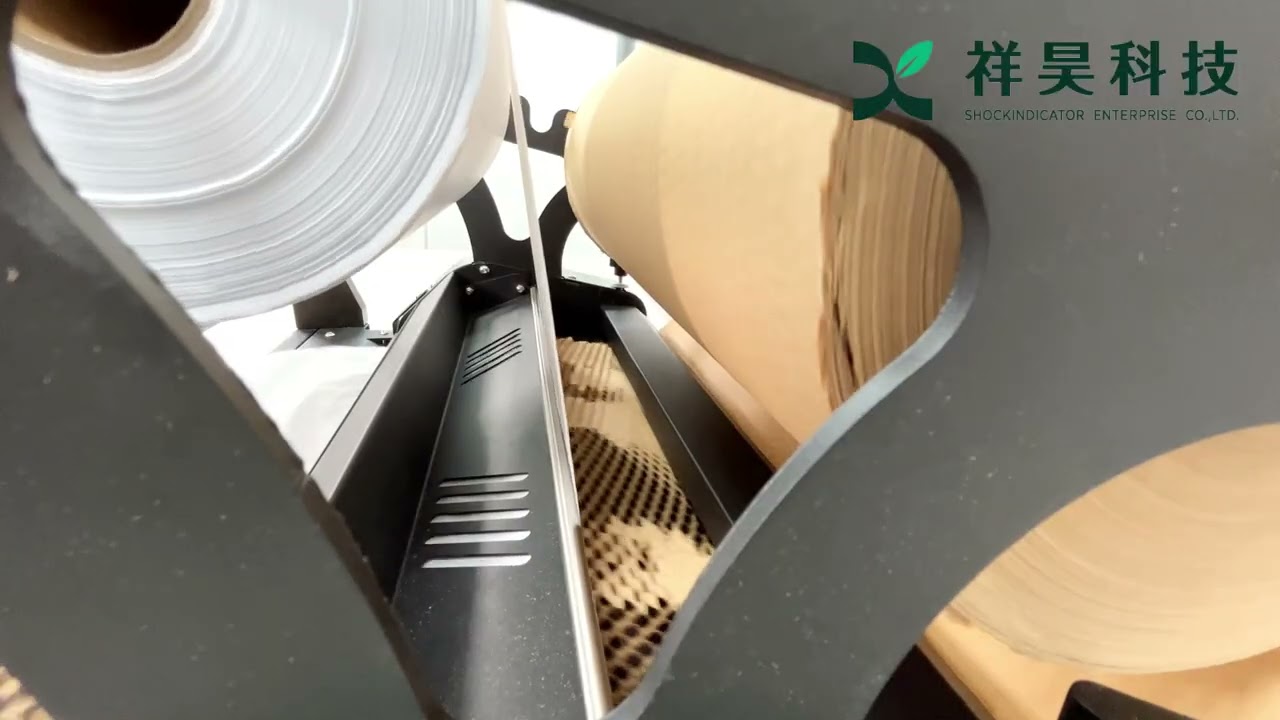 取代手拉更快速！「電動蜂巢紙拉伸機」蜂巢紙不糾結