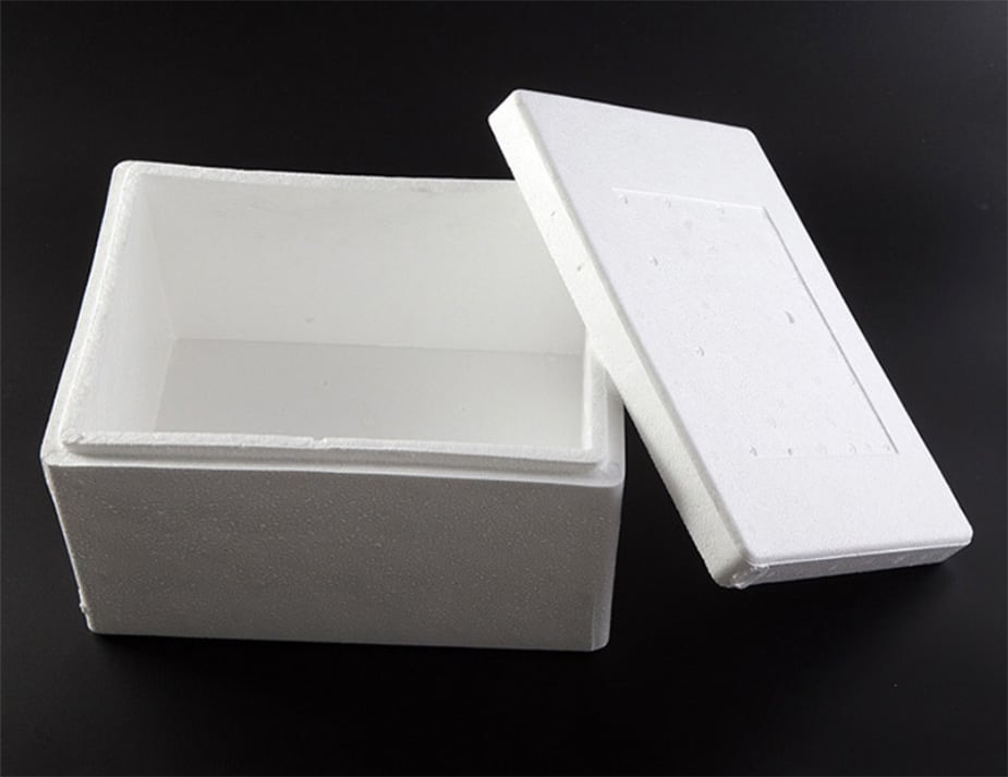 The difference between EPE and EPS We often hear that the packaging material is divided into EPE and EPS, but do you know any difference between them?  How is the protection of the product different?  EPE features: small density, good flexibility, high recovery rate, common materials are: EPE pearl cotton.  EPS: It has the characteristics of low water absorption, good thermal insulation, light quality and high mechanical strength. The common materials are: EPS good grain.