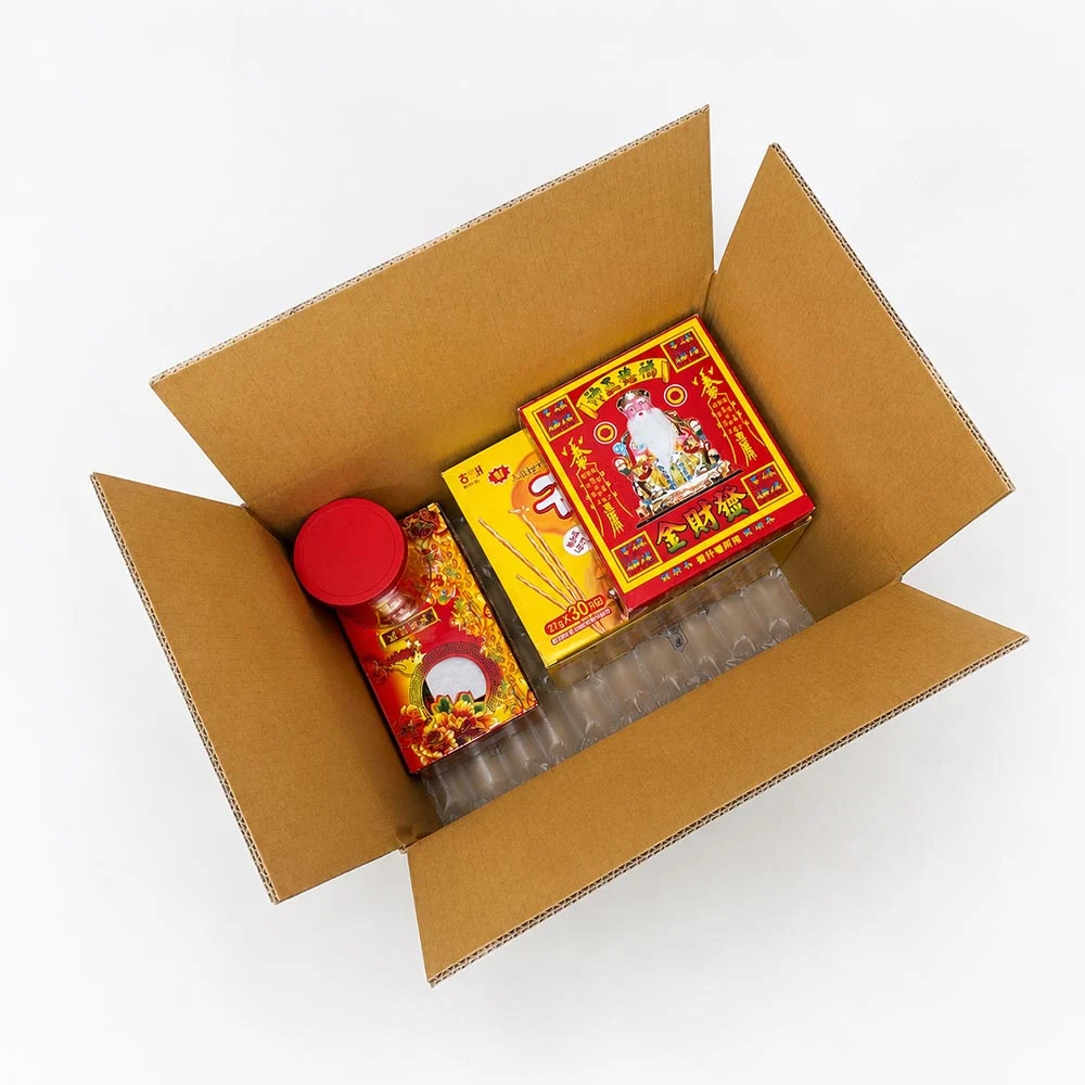 中元商品以氣泡布包裝餅乾與香品，降低裝箱碰撞與晃動 2